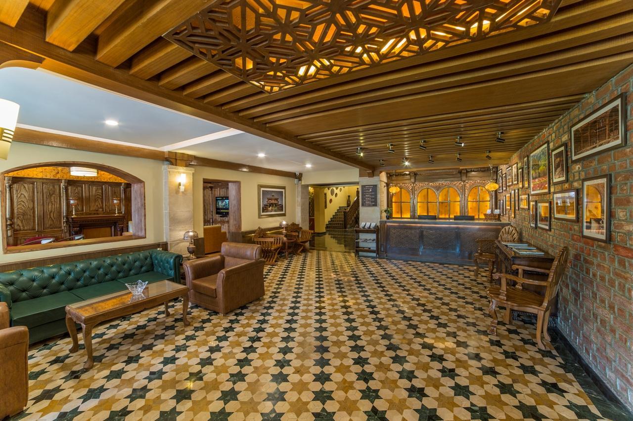 Lemon Tree Hotel Srinagar Extérieur photo