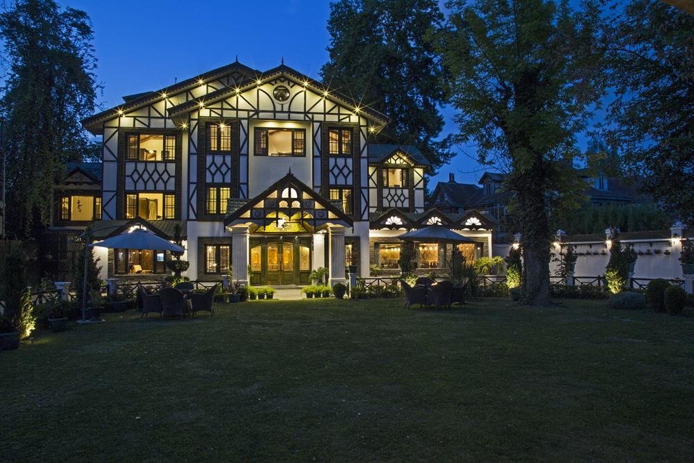 Lemon Tree Hotel Srinagar Extérieur photo